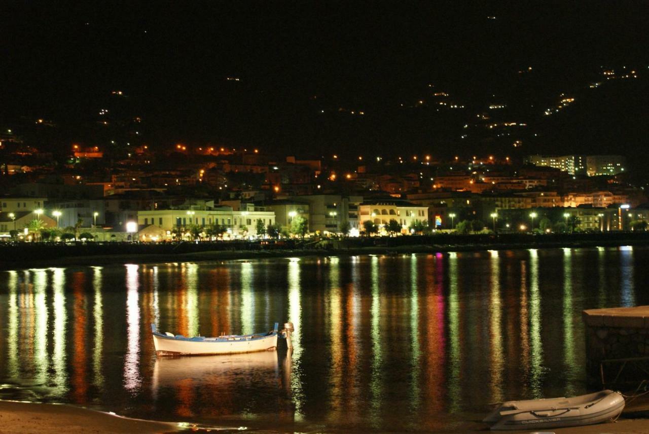 Casa Stromae A Due Passi Dal Mare Apartment Cefalù Exterior foto